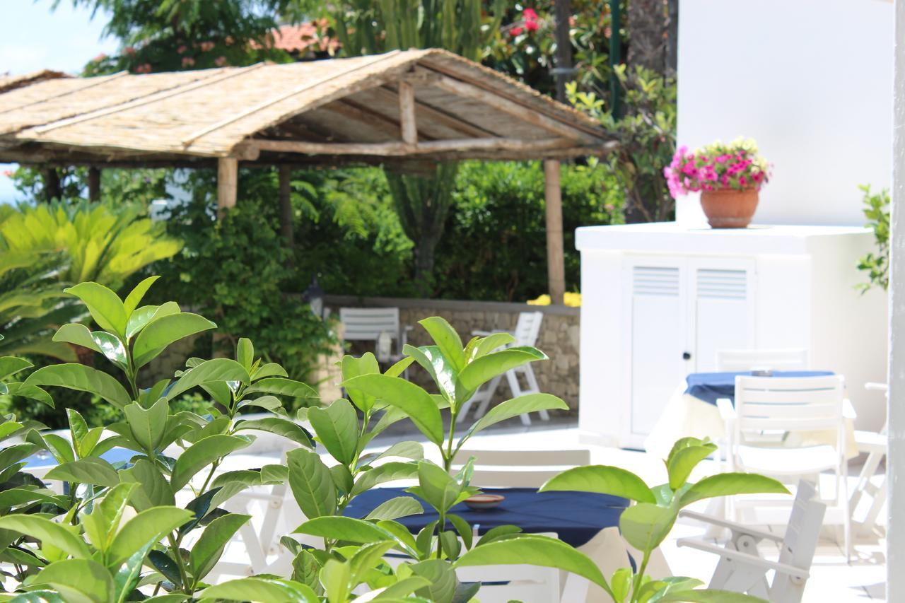 Hotel Villa Bina Sant'Angelo  المظهر الخارجي الصورة