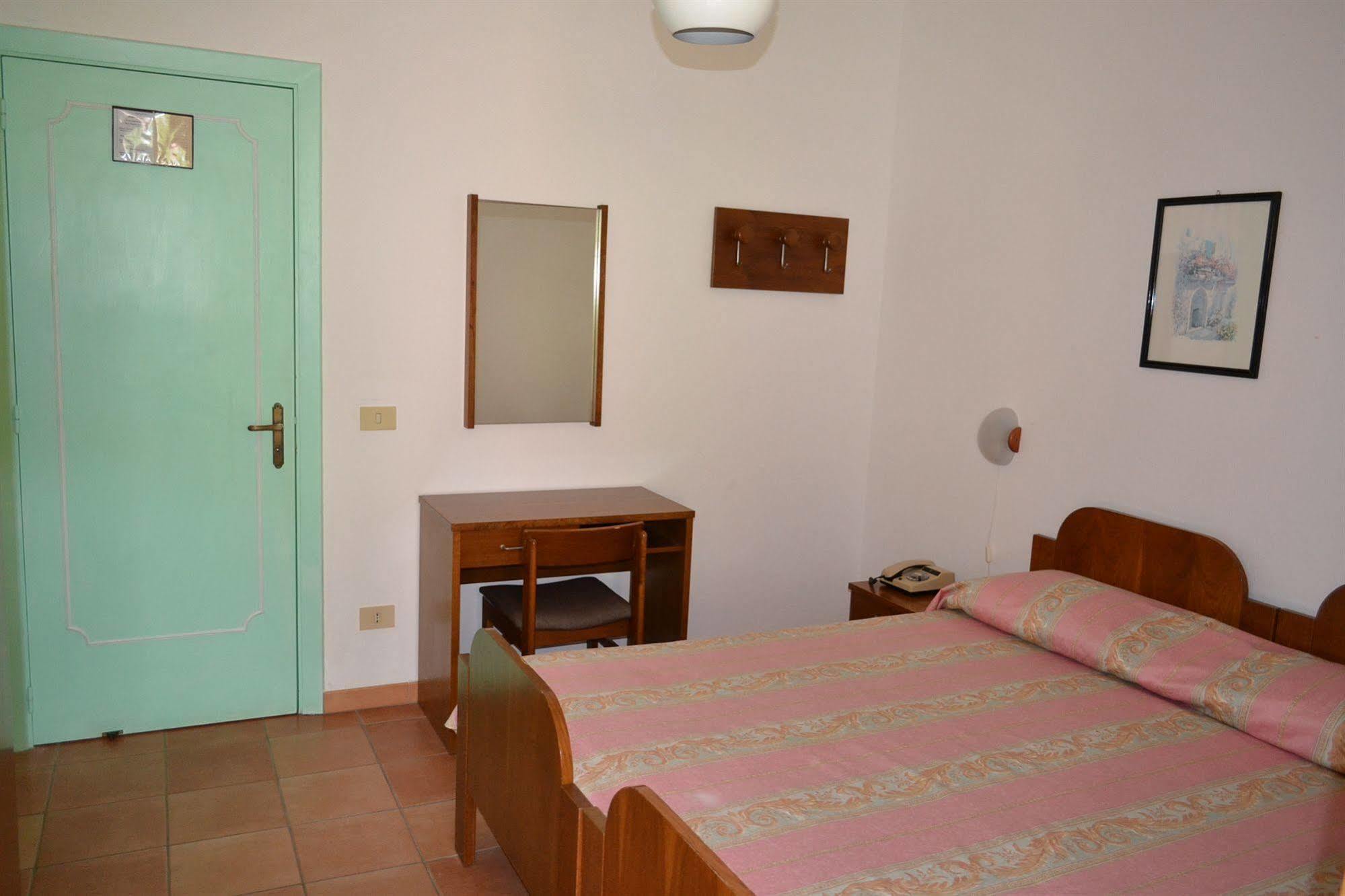 Hotel Villa Bina Sant'Angelo  المظهر الخارجي الصورة