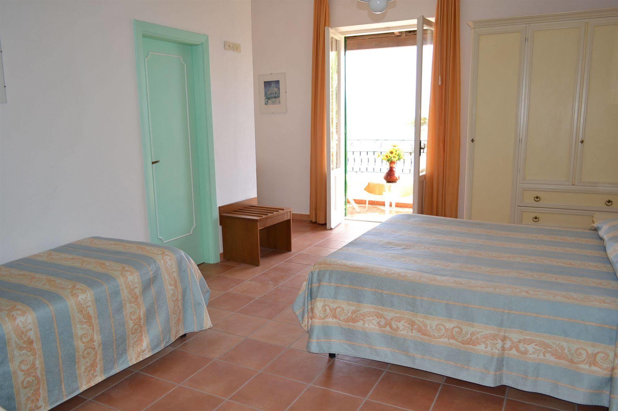 Hotel Villa Bina Sant'Angelo  المظهر الخارجي الصورة