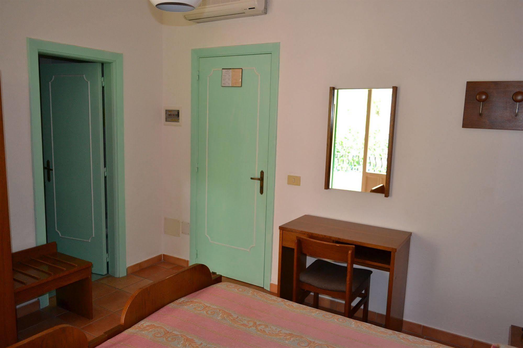 Hotel Villa Bina Sant'Angelo  المظهر الخارجي الصورة